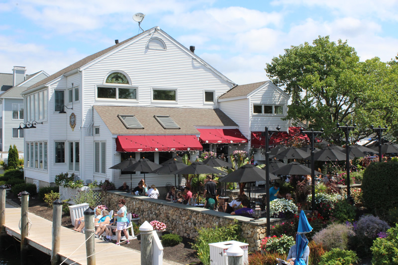 S&P Oyster Patio